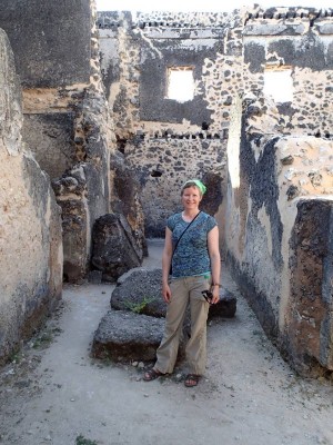 Dr. Sarah Walshaw visiting the palace at Kilwa Kisiwani, July 2013